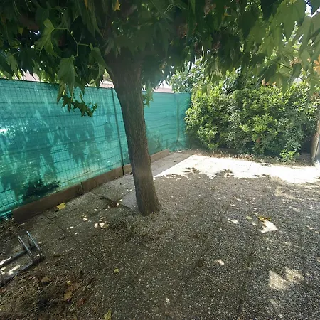 Appartement Joli T2 Climatisé Au Cap D'agde, Piscine Et Parking, Proche - Fr-1-607-221